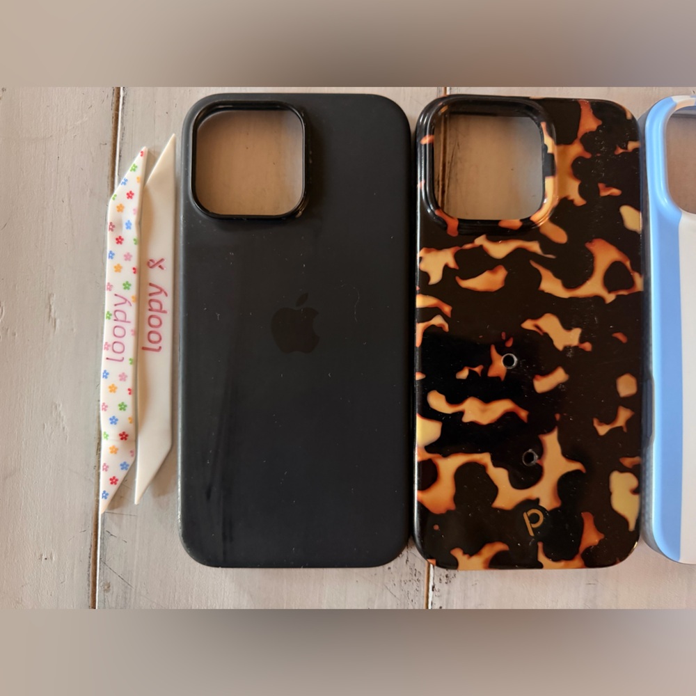 3 iphone 16 pro max cases - 2 loopy & 1 apple - Picture 3 of 4